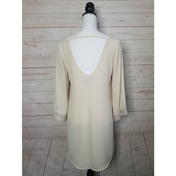 ASTR Nordstrom Cream Lace Shift Dress | Medium - Picture 4 of 6
